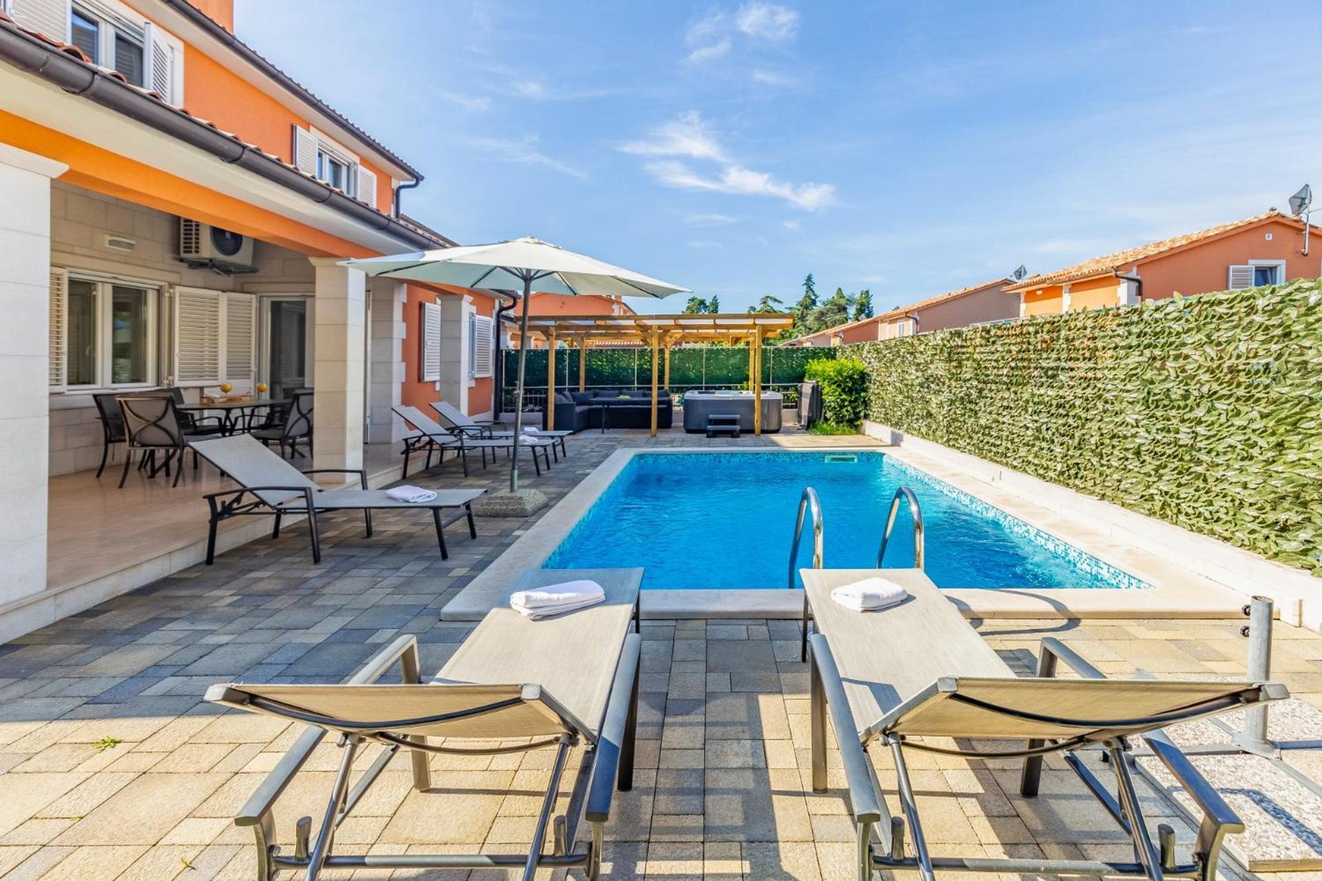 Villas Lotus With Pool And Jacuzzi Pula Buitenkant foto