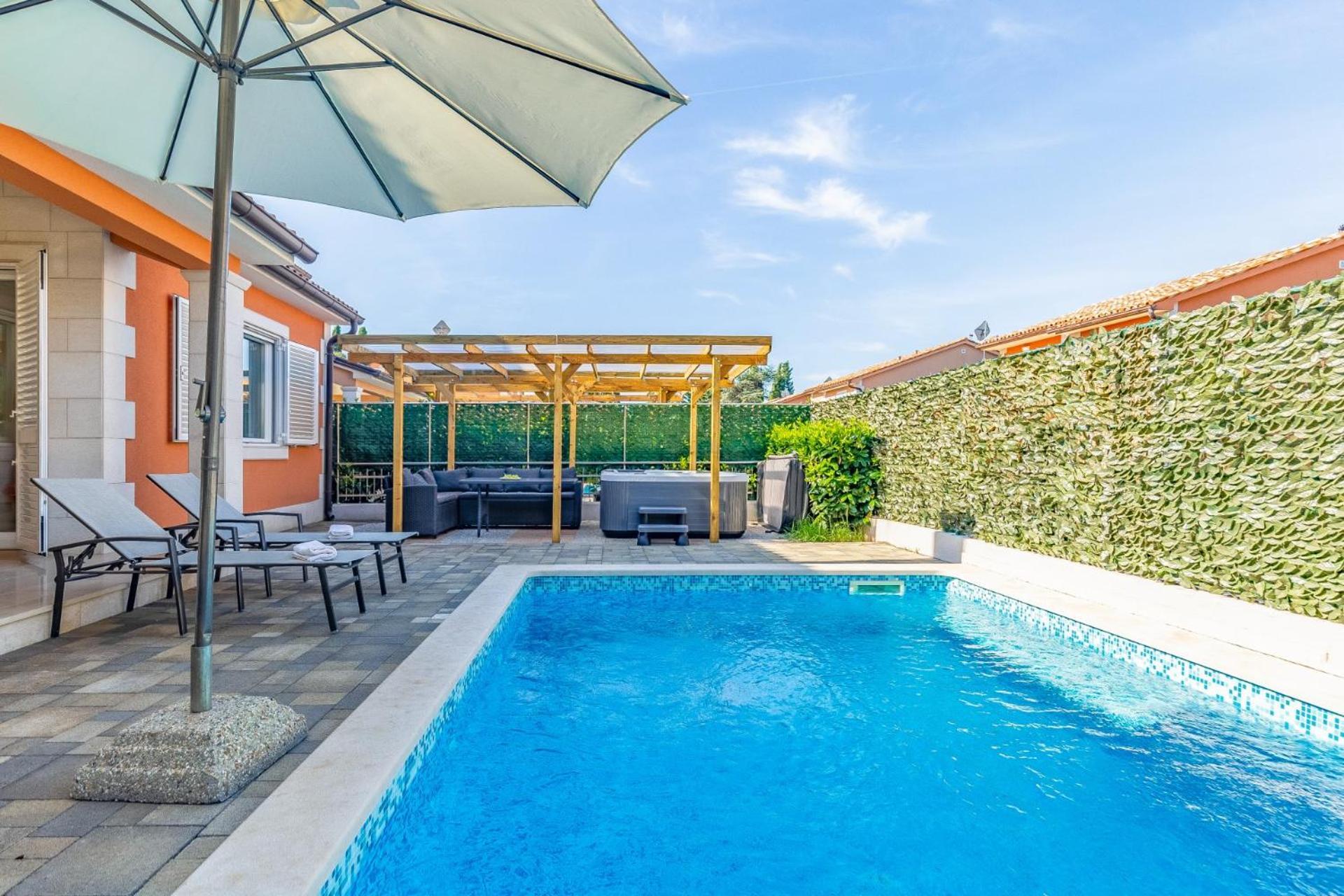 Villas Lotus With Pool And Jacuzzi Pula Buitenkant foto