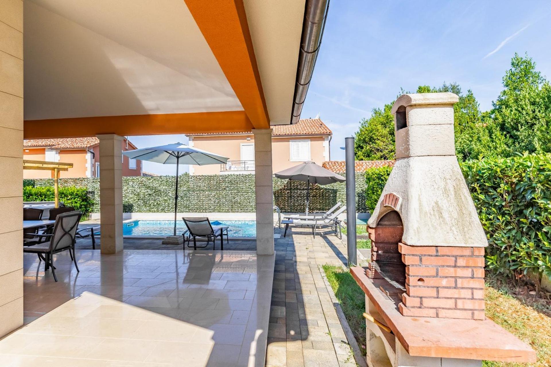 Villas Lotus With Pool And Jacuzzi Pula Buitenkant foto