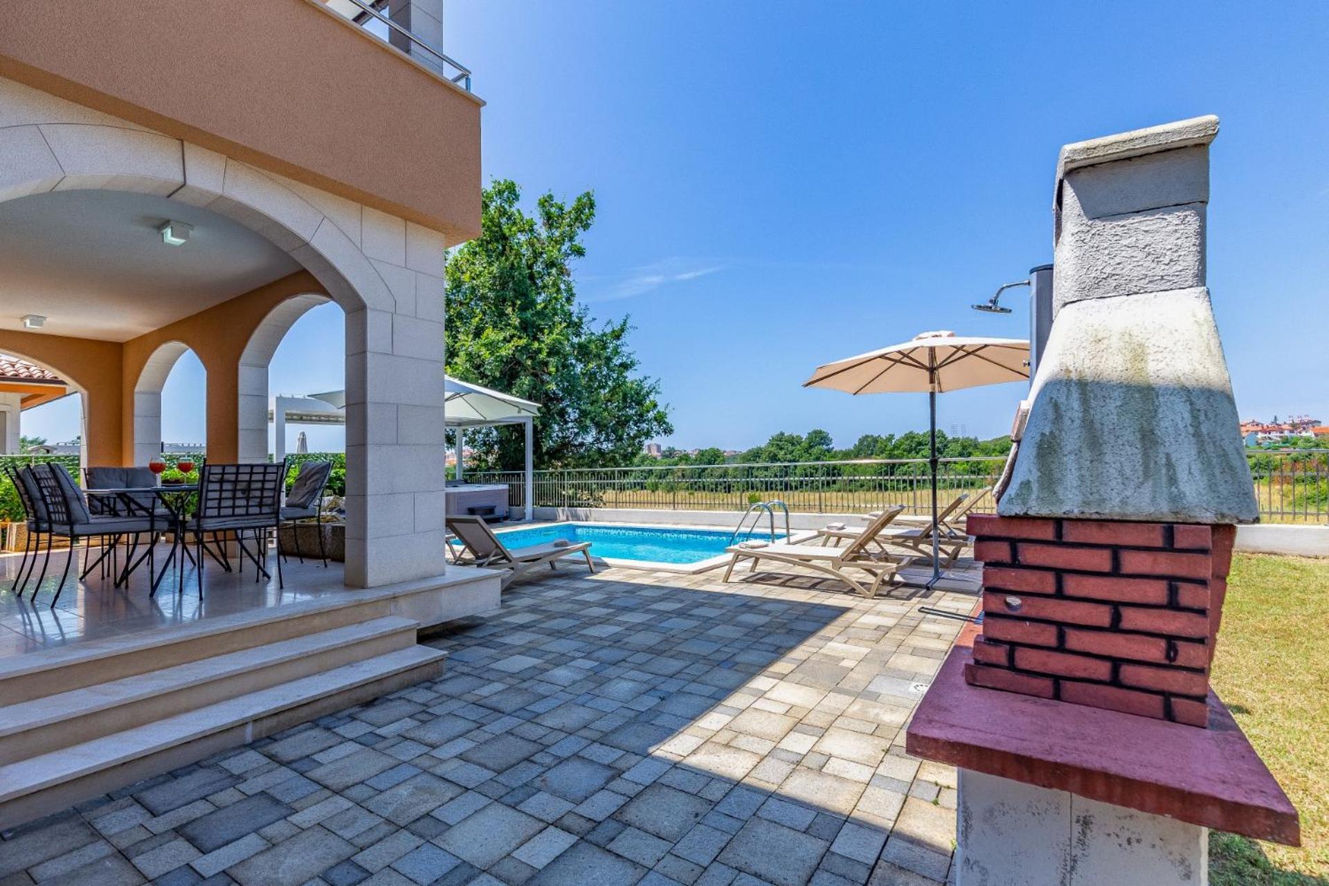 Villas Lotus With Pool And Jacuzzi Pula Buitenkant foto