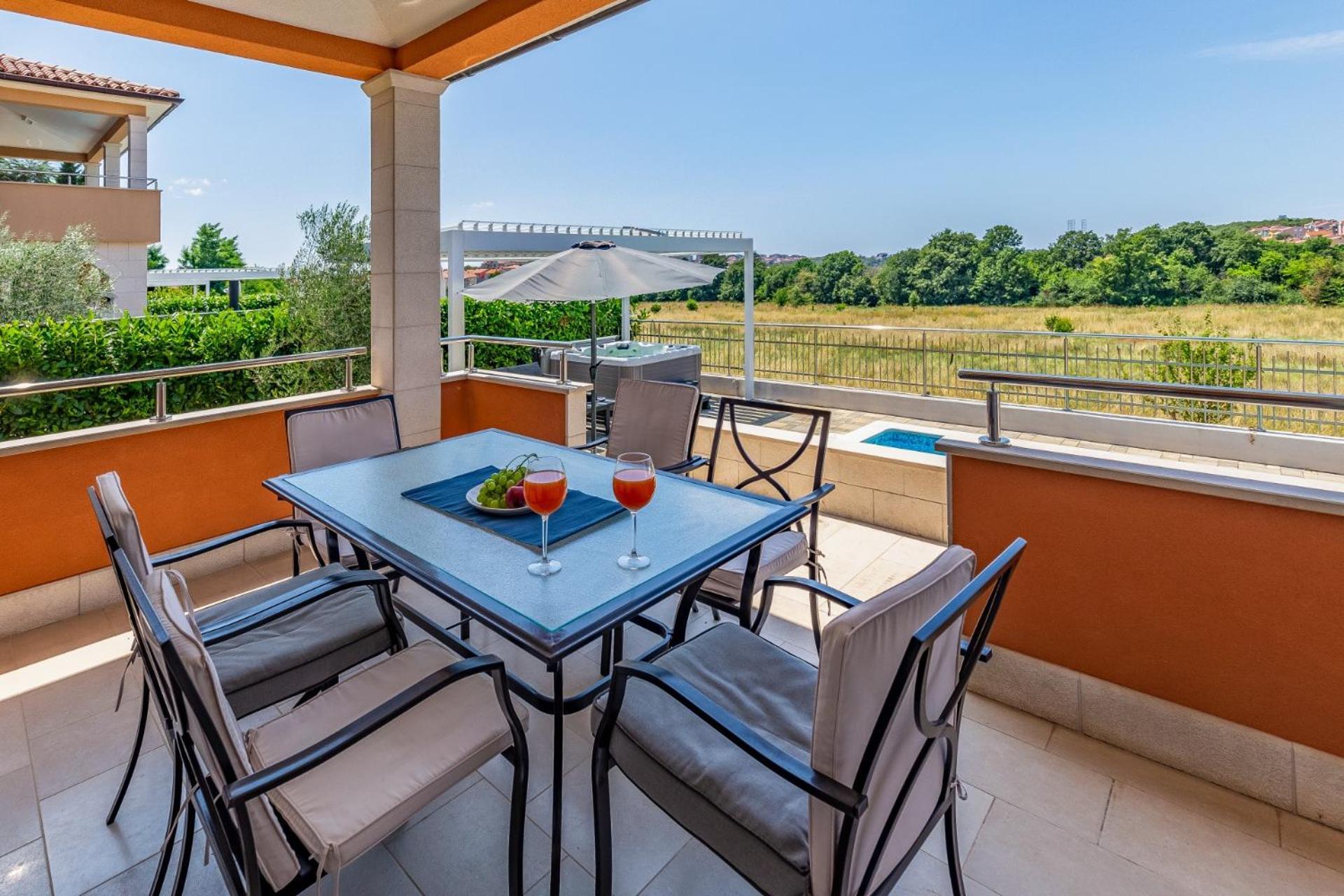 Villas Lotus With Pool And Jacuzzi Pula Buitenkant foto