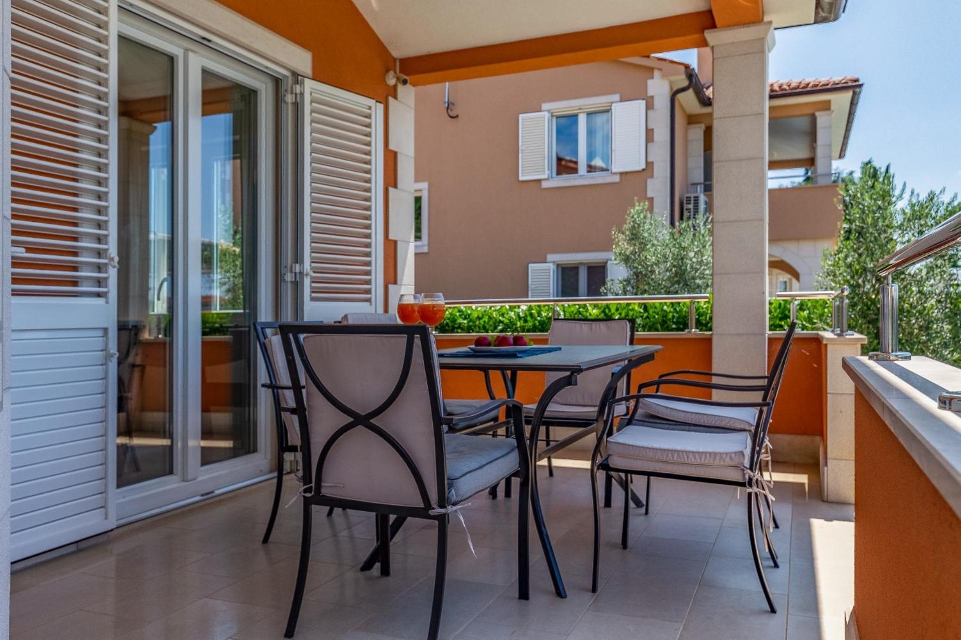 Villas Lotus With Pool And Jacuzzi Pula Buitenkant foto