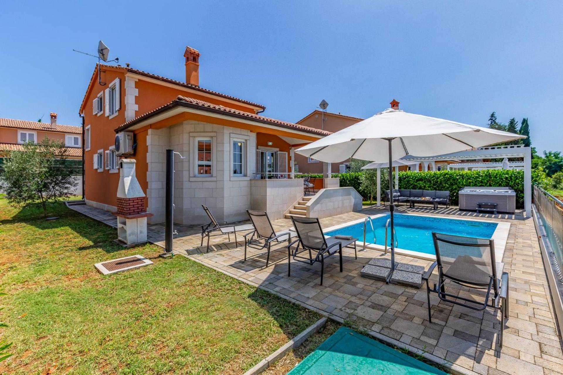 Villas Lotus With Pool And Jacuzzi Pula Buitenkant foto